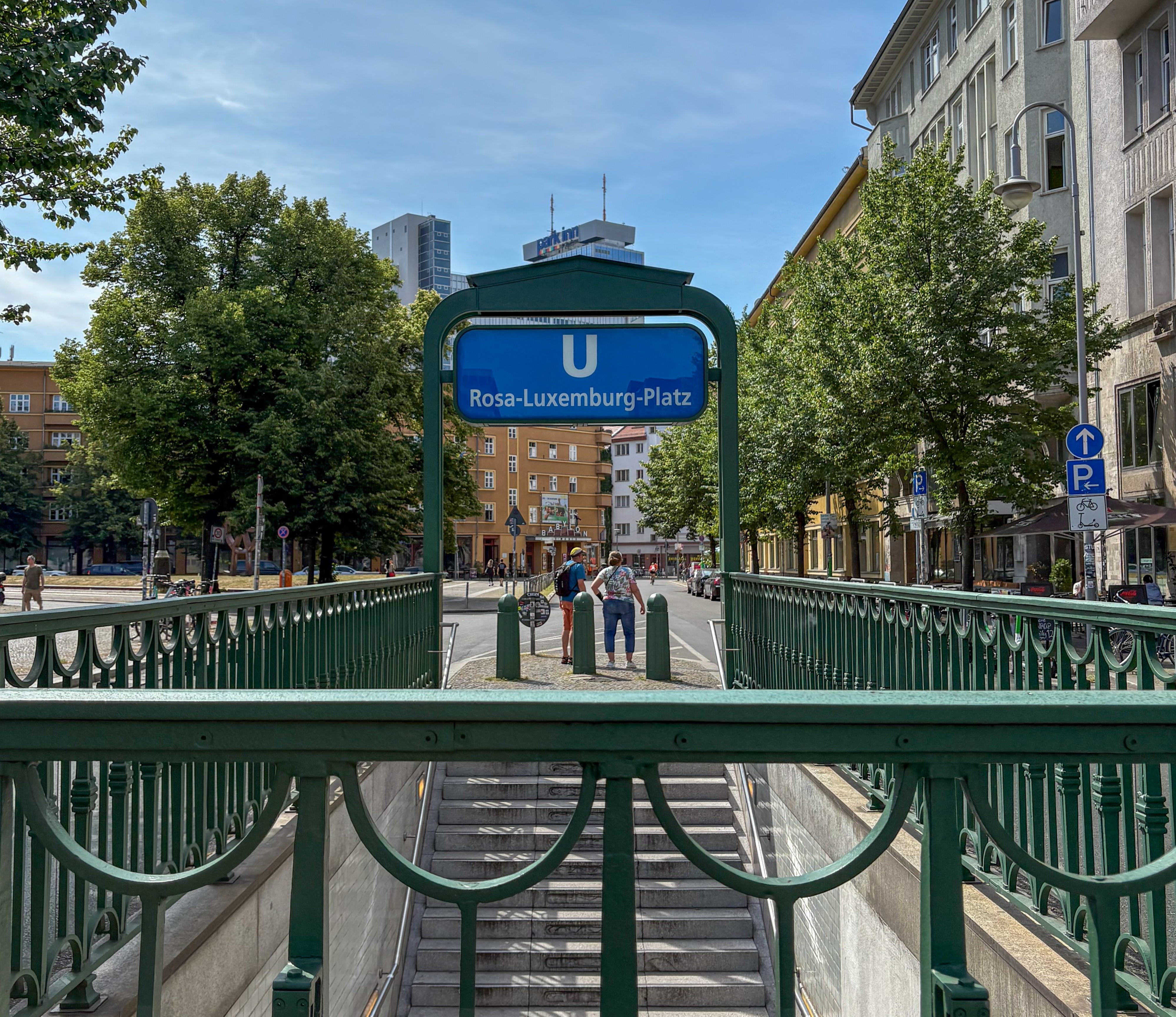 Metro Girişleri